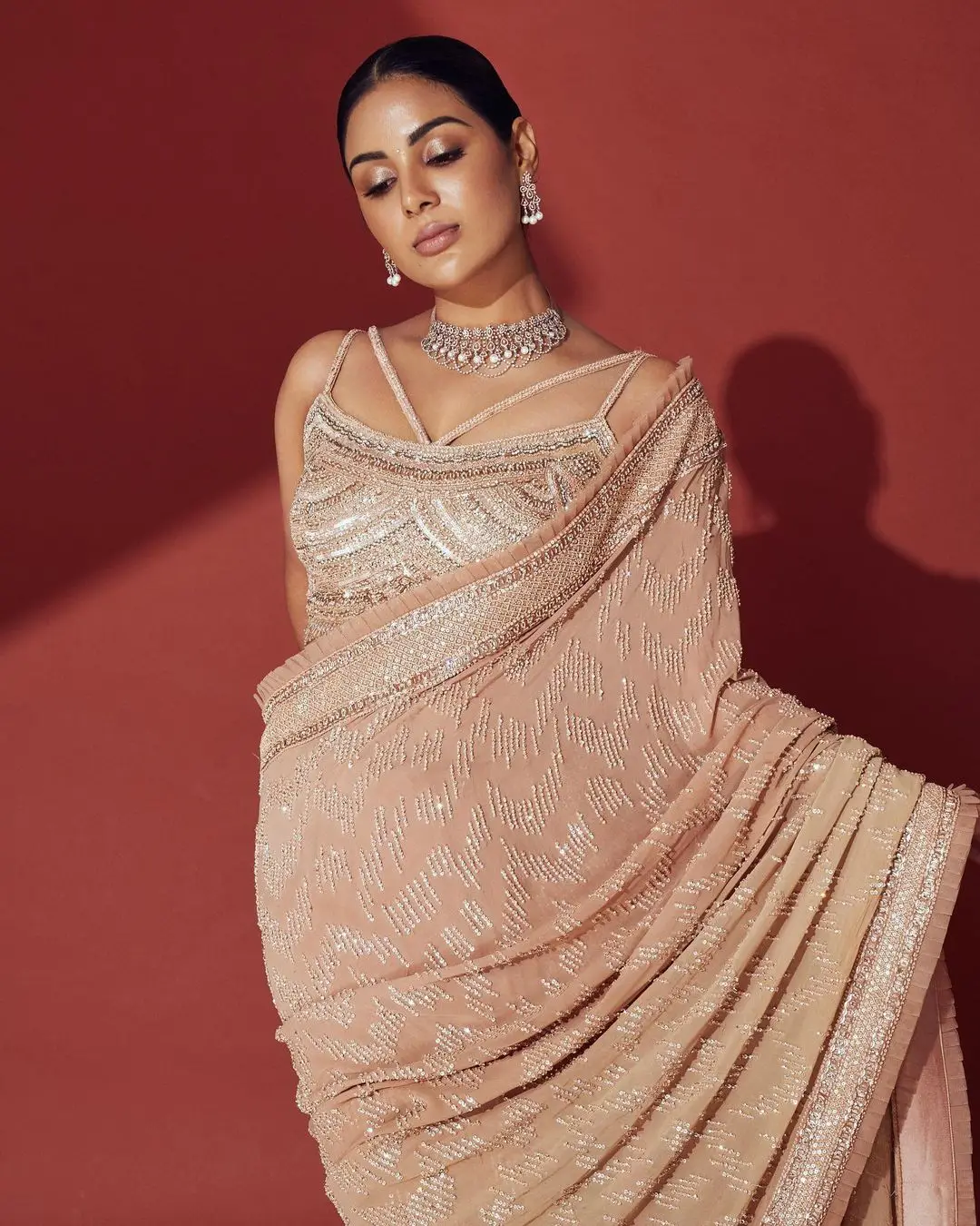 Samyuktha Menon Stills in Beautiful Earring Jewellery Pink Saree